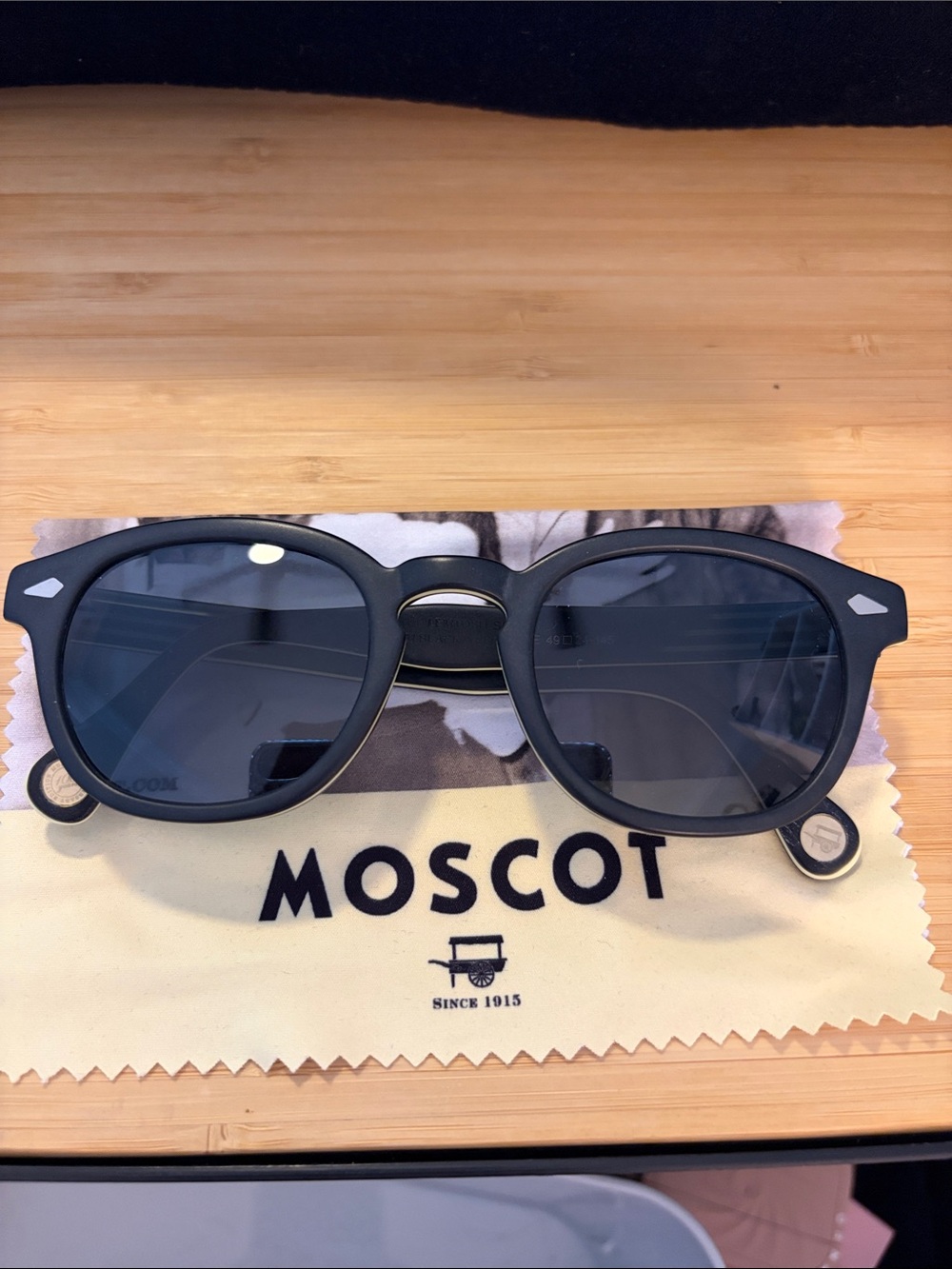 MOSCOT LEMTOSH Matte black and Yellow. Size 49.
